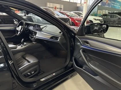 BMW 540 xDRIVE* MPACK* PANO* КАМЕРА* ПЕРА, снимка 13 - Автомобили и джипове - 54713258