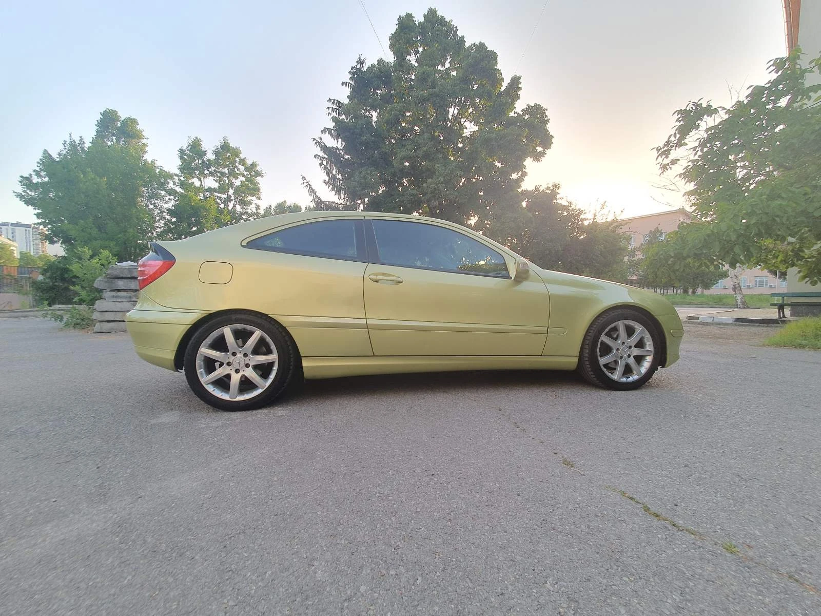 Mercedes-Benz C 200 Компресор - изображение 3