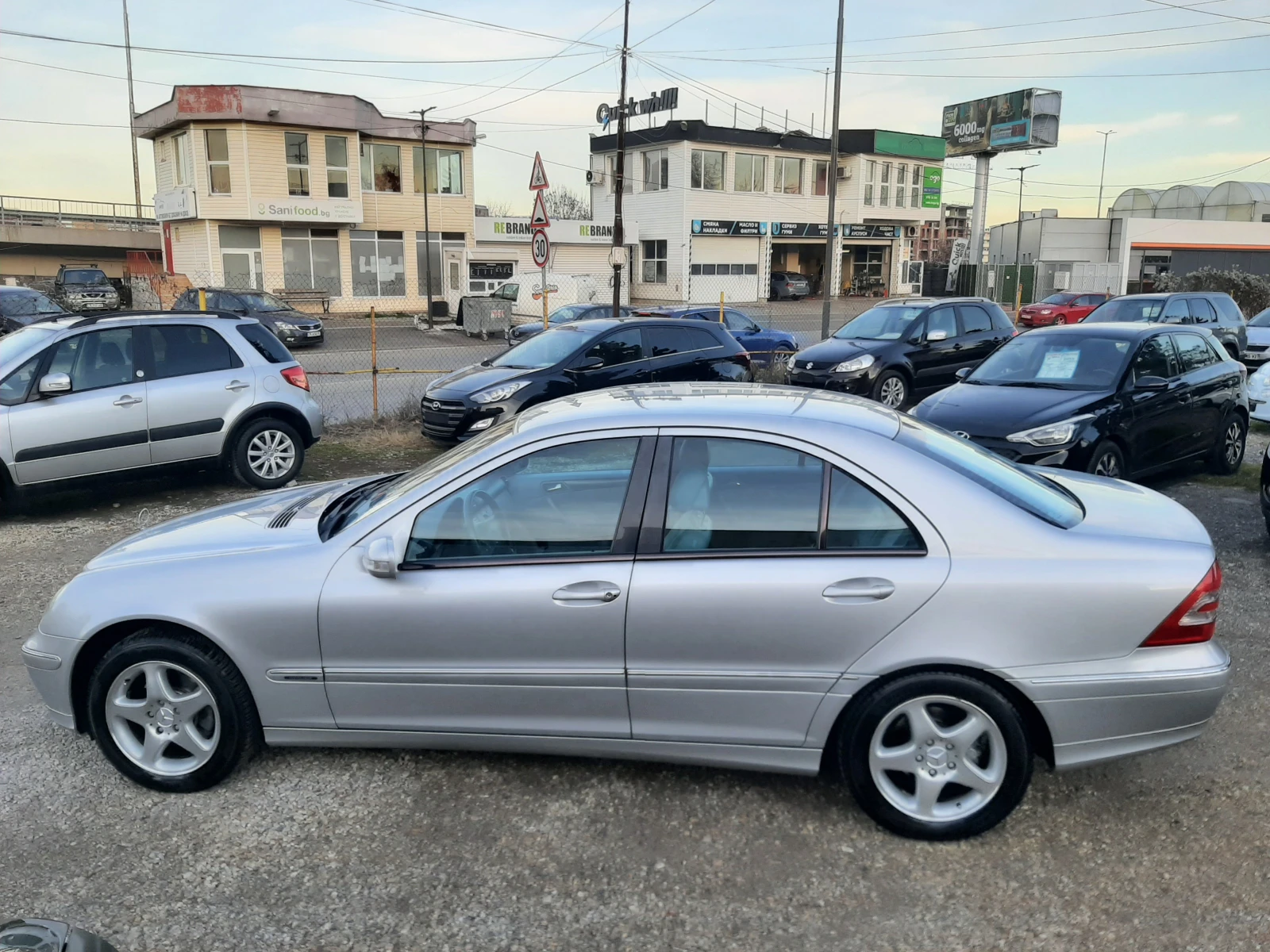 Mercedes-Benz C 200 2.0i 159000км - изображение 8