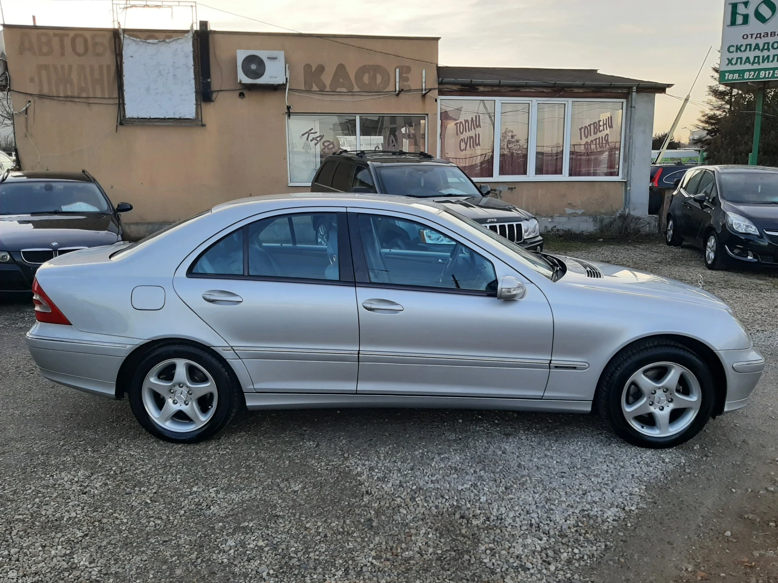 Mercedes-Benz C 200 2.0i 159000км - изображение 4