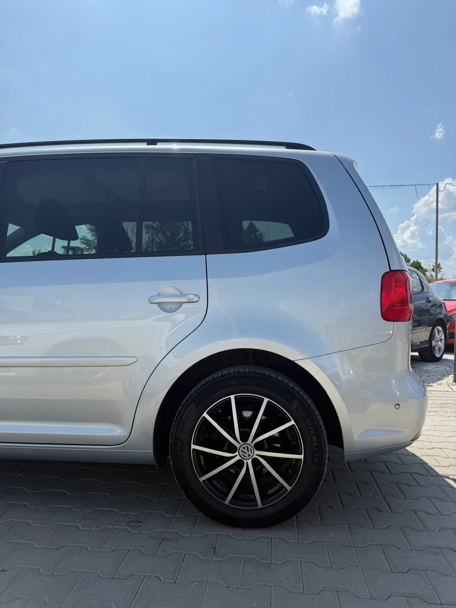 VW Touran 1.6*  * * * *  | Mobile.bg   11