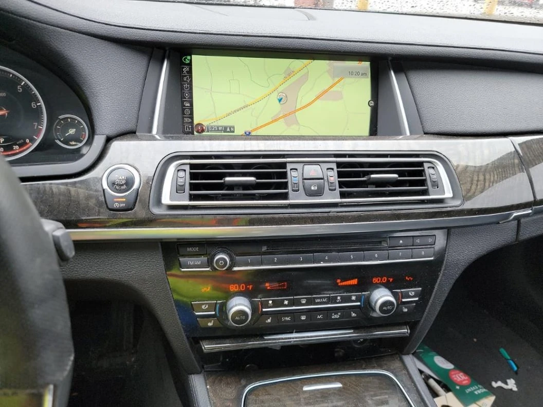 BMW 740 i M/ФИКСИРАНА ЦЕНА! МАСАЖ/ОБДУХВАНЕ/ВАКУУМ/HUD - изображение 10