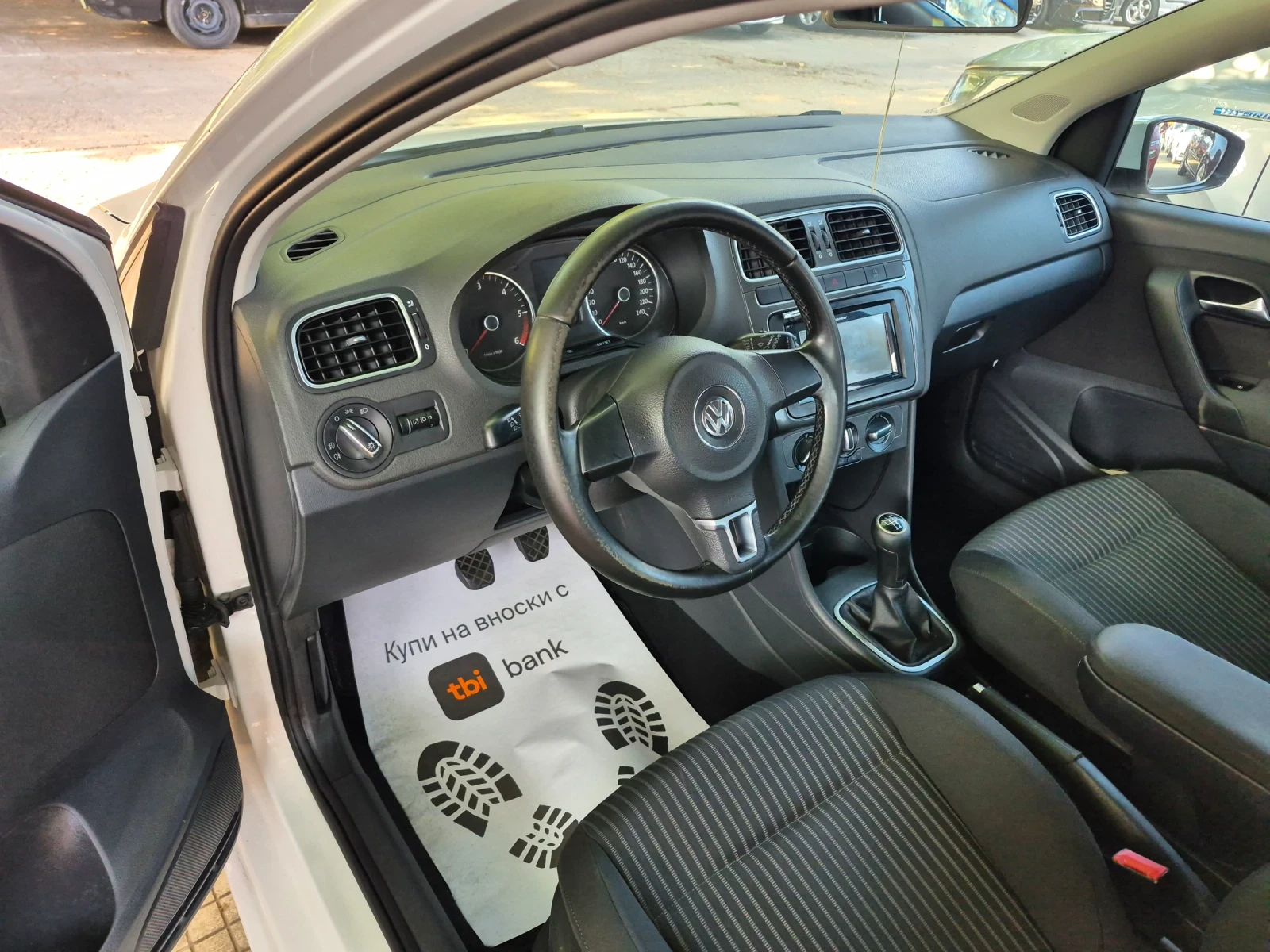 VW Polo 1.6 TDI  - изображение 9