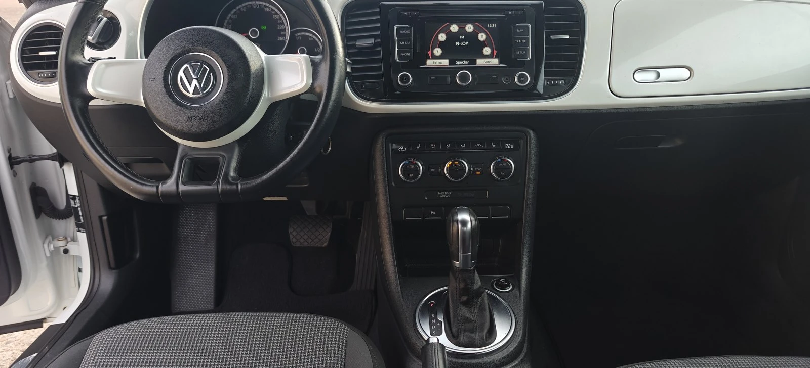 VW New beetle 2.0D-13Autom | Mobile.bg   13