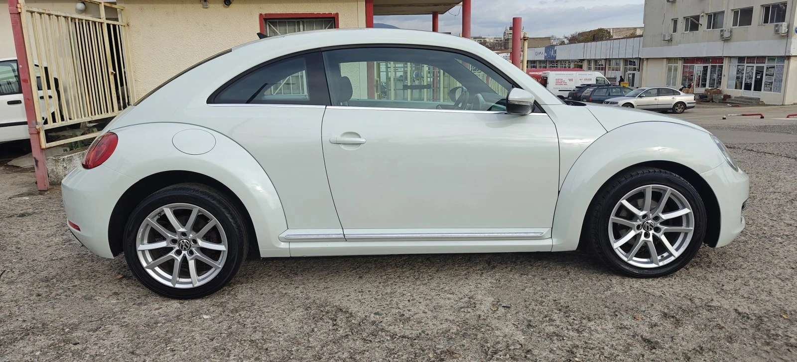 VW New beetle 2.0D-13гAutom - изображение 8