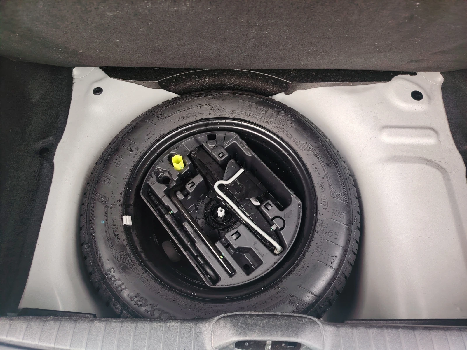 Peugeot 208 1.2 , снимка 14 - Автомобили и джипове - 54057097