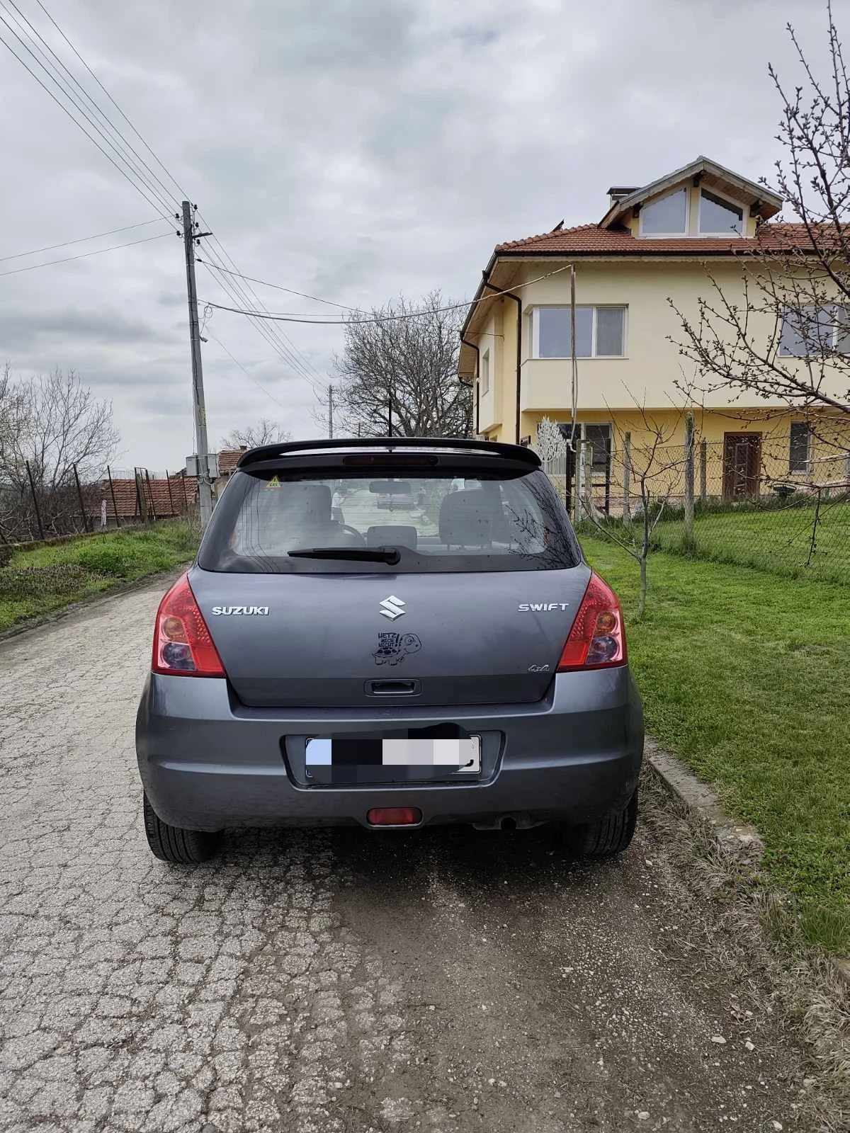 Suzuki Swift 1.3 4X4, снимка 6 - Автомобили и джипове - 54059758