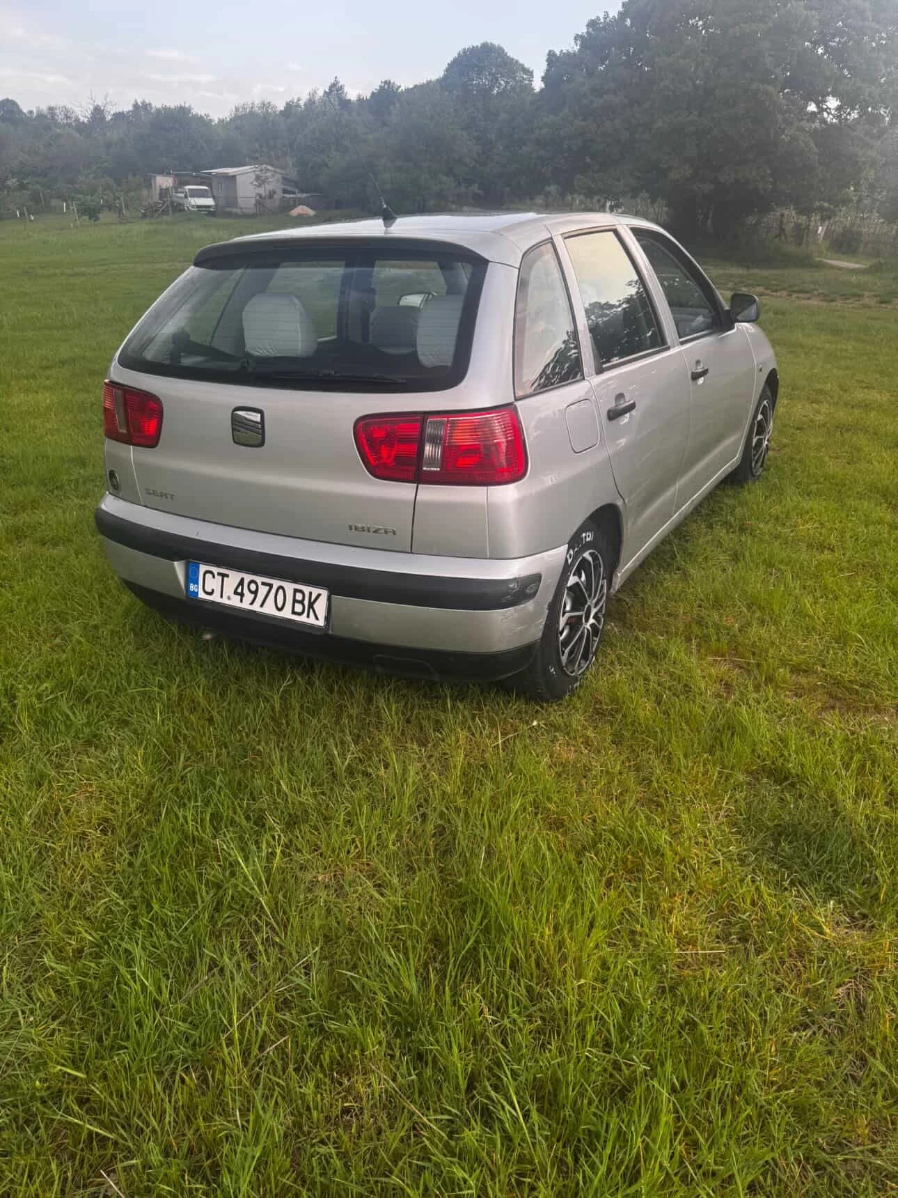 Seat Ibiza, снимка 4 - Автомобили и джипове - 54723720