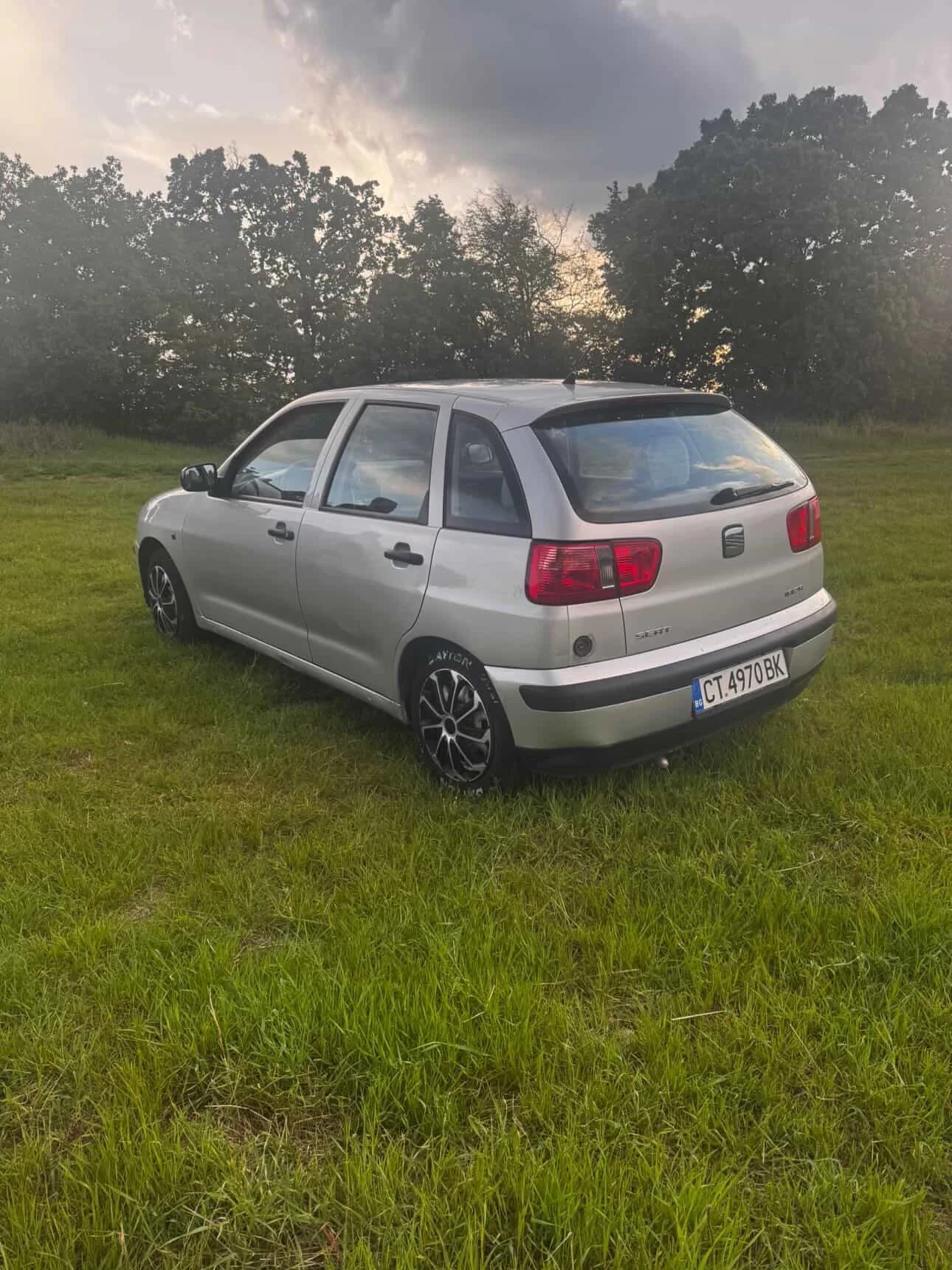 Seat Ibiza, снимка 3 - Автомобили и джипове - 54723720