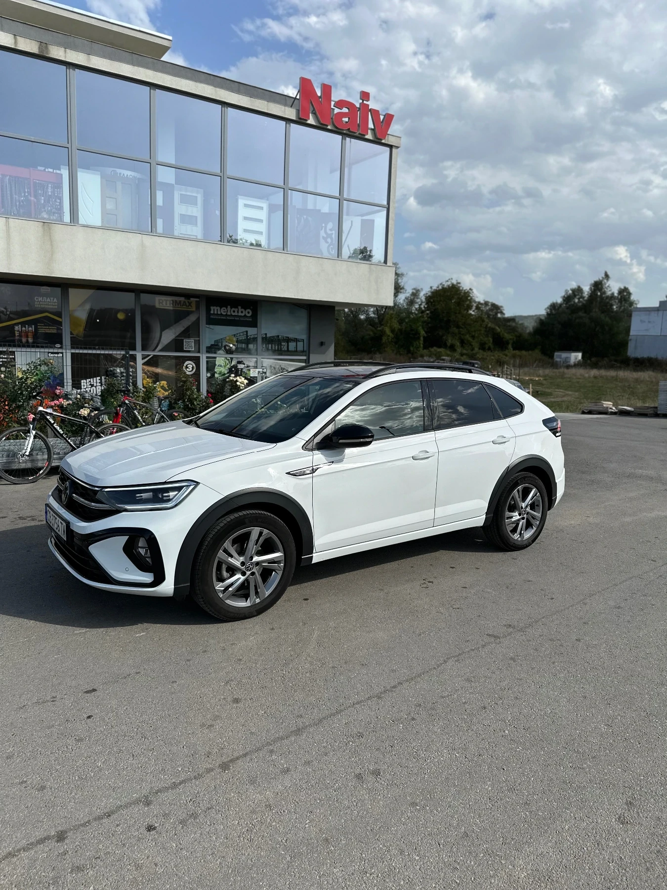 VW Taigo R-Line 1.5, снимка 3 - Автомобили и джипове - 54958449
