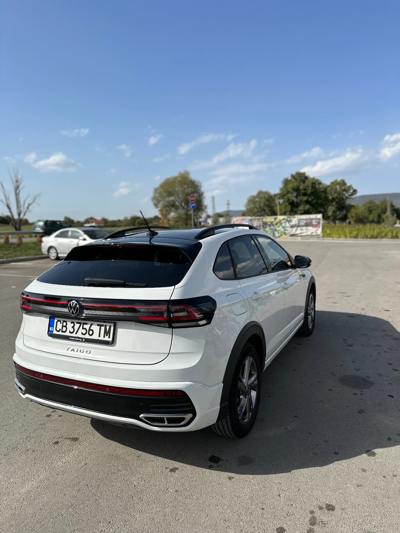 VW Taigo R-Line 1.5, снимка 8 - Автомобили и джипове - 54958449