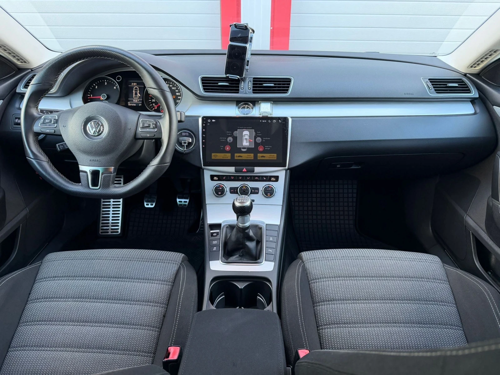 VW CC 2.0TDI NAVI KLIMATRONIK 6-SPEED EVRO 5B ЛИЗИНГ!!!, снимка 14 - Автомобили и джипове - 54967928