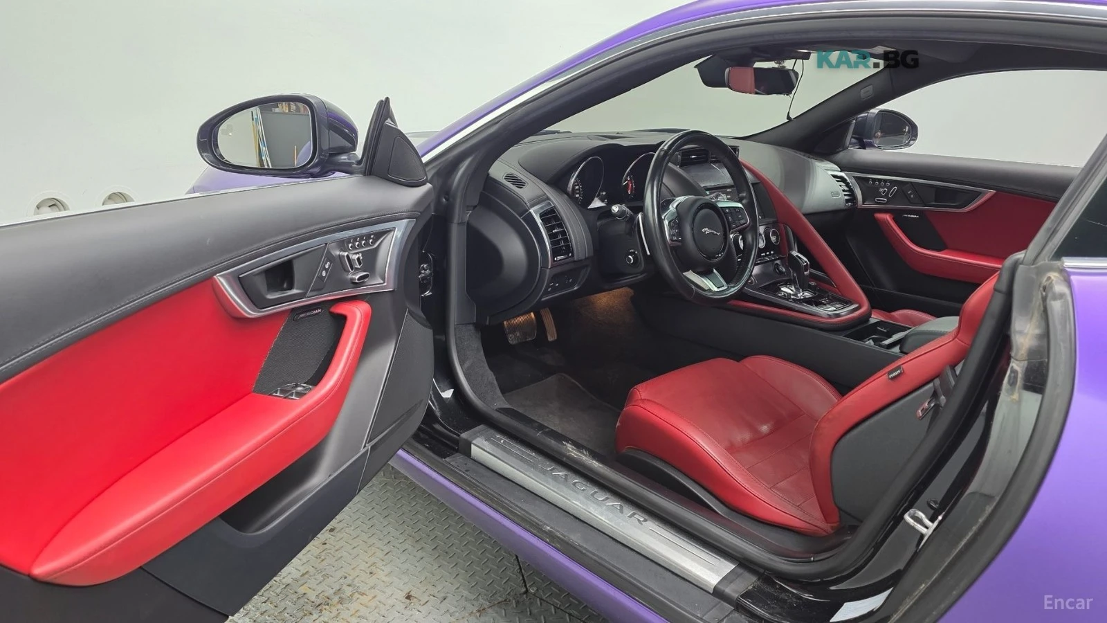 Jaguar F-Type P300 Coupe* КОЖА* ОБДУХВ* НАВИ* ПАНО, снимка 8 - Автомобили и джипове - 55248656