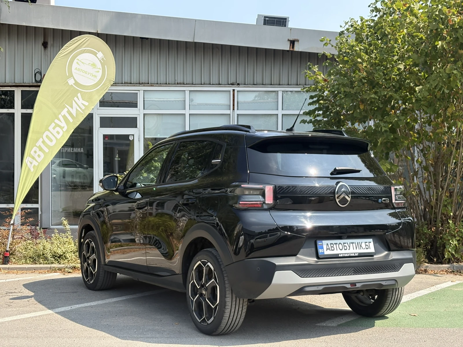 Citroen C3 е-C3 MAXКамера | CarPlay| Android Auto | 17" |, снимка 4 - Автомобили и джипове - 55783728