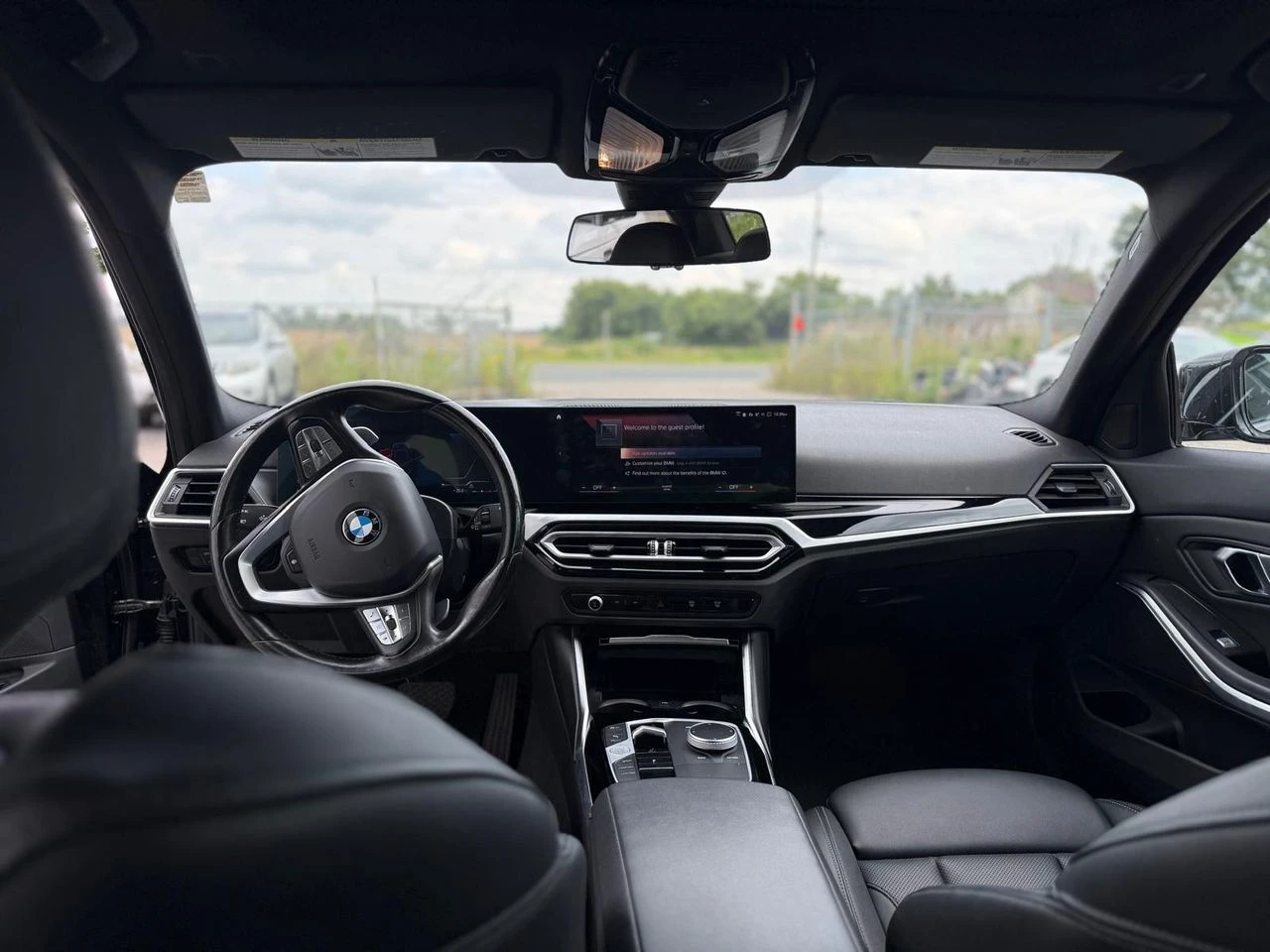 BMW 330 330i xDrive, снимка 15 - Автомобили и джипове - 55803971