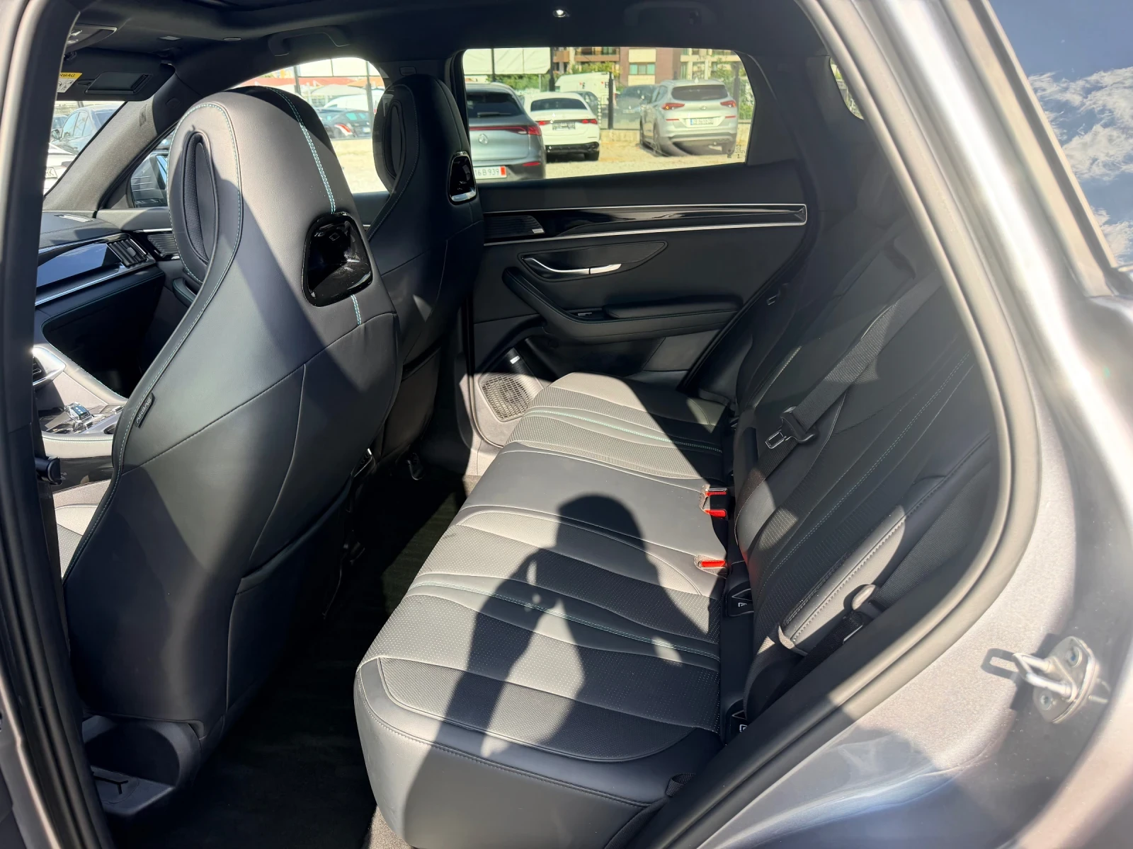 BYD Seal U DM-i Гаранция Нов Внос Германия, снимка 11 - Автомобили и джипове - 55847015