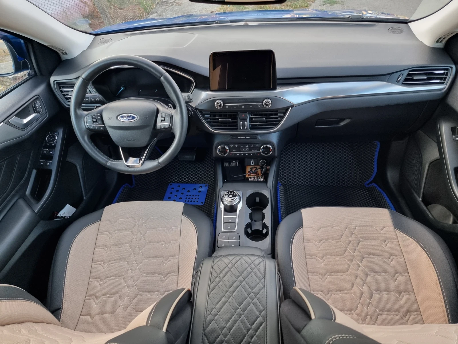 Ford Focus 1.0 ecoBoost, снимка 9 - Автомобили и джипове - 56215431