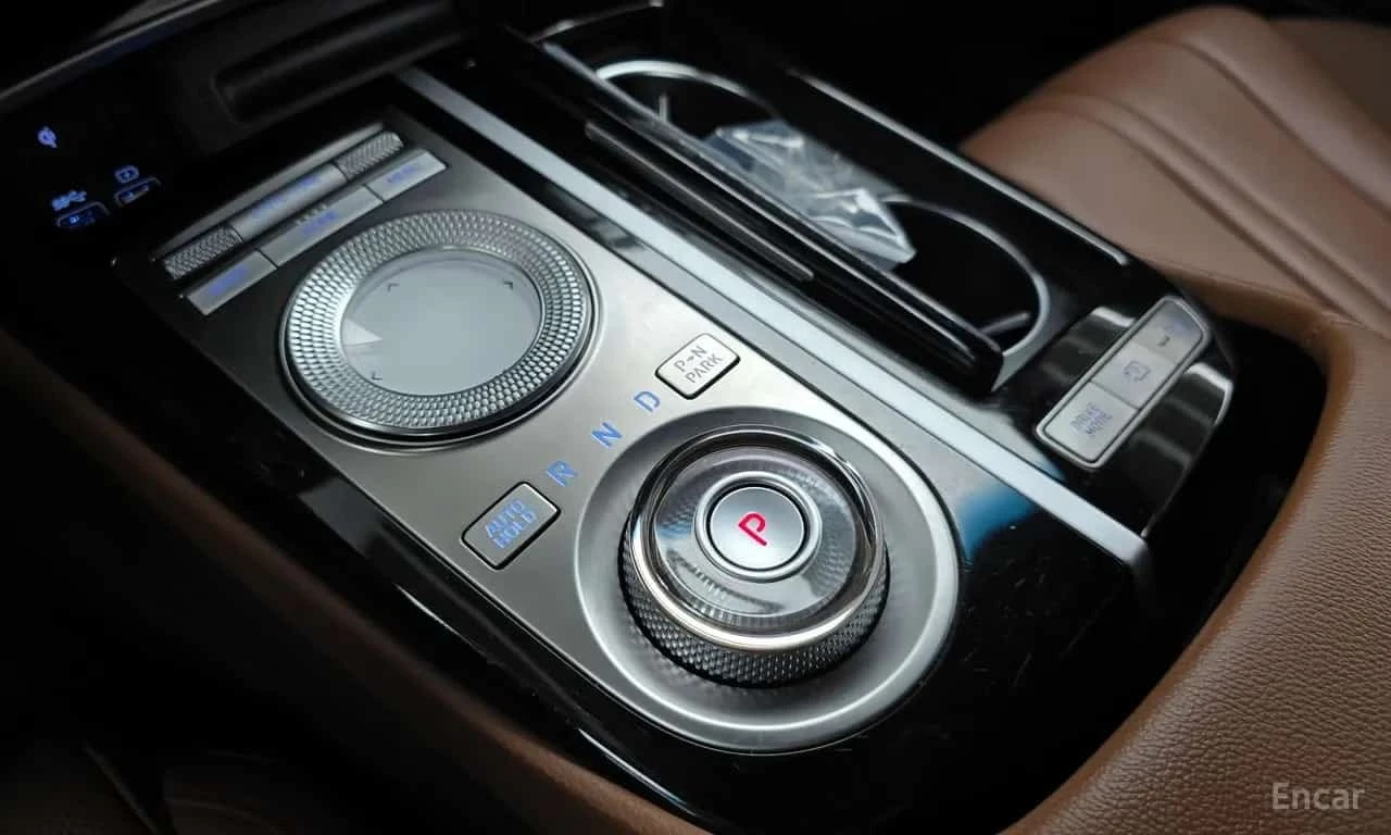 Genesis G80 2.5 Turbo AWD , снимка 9 - Автомобили и джипове - 56295048