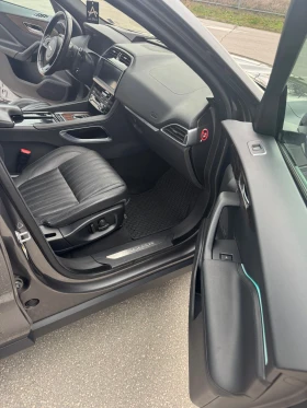 Jaguar F-PACE Full/Led/Digital - 110000 kм, снимка 13