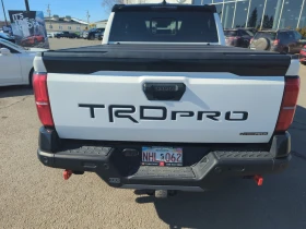 Toyota Tacoma * Hybrid * CARFAX * ОПЦИЯ ЗА ФИНАНСИРАНЕ, снимка 4