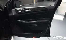 Mercedes-Benz GLE GLE350 d 4MATIC, снимка 13