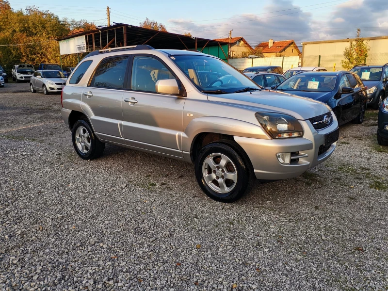 Kia Sportage 2.0, снимка 6 - Автомобили и джипове - 47561671