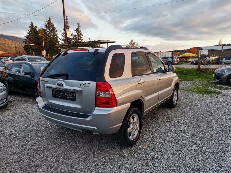 Kia Sportage 2.0, снимка 2 - Автомобили и джипове - 47561671