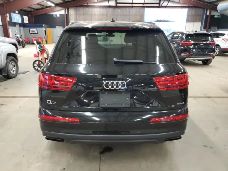 Audi Q7, снимка 6 - Автомобили и джипове - 48728303