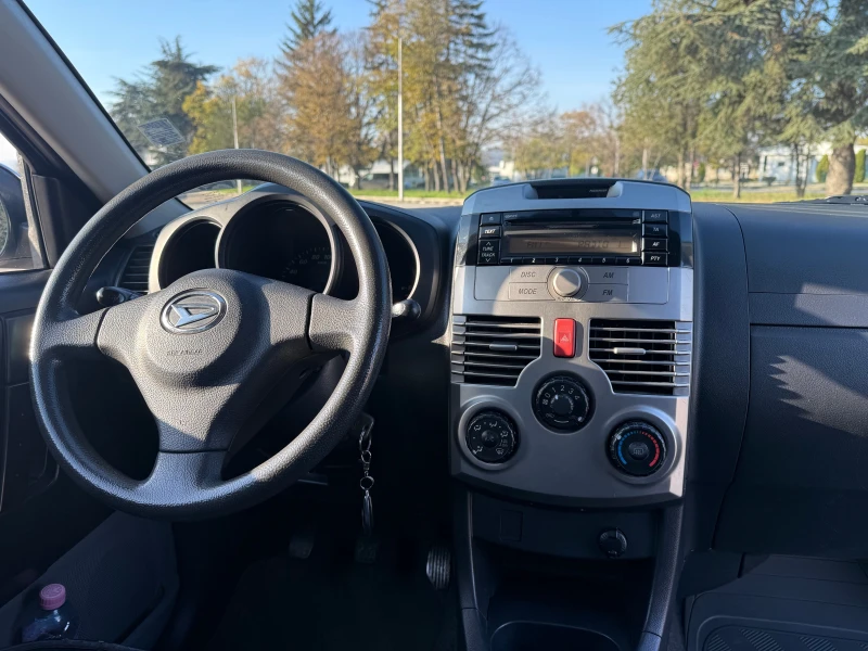 Daihatsu Terios 1.3///VVTi///4x4/// , снимка 8 - Автомобили и джипове - 52423662