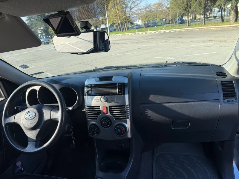 Daihatsu Terios 1.3///VVTi///4x4/// , снимка 9 - Автомобили и джипове - 52423662