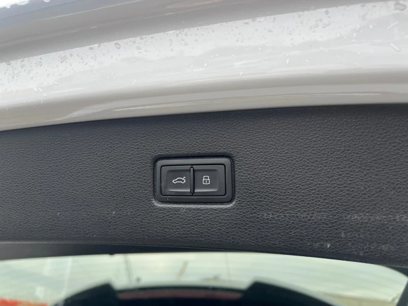 Audi Q7  Komfort | Панорама | 7 Места |  Сервизна История , снимка 16 - Автомобили и джипове - 53542544