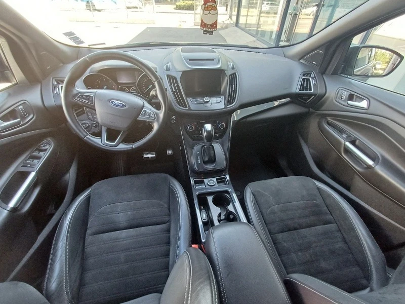 Ford Kuga 2.0 TDCi, снимка 3 - Автомобили и джипове - 46620397