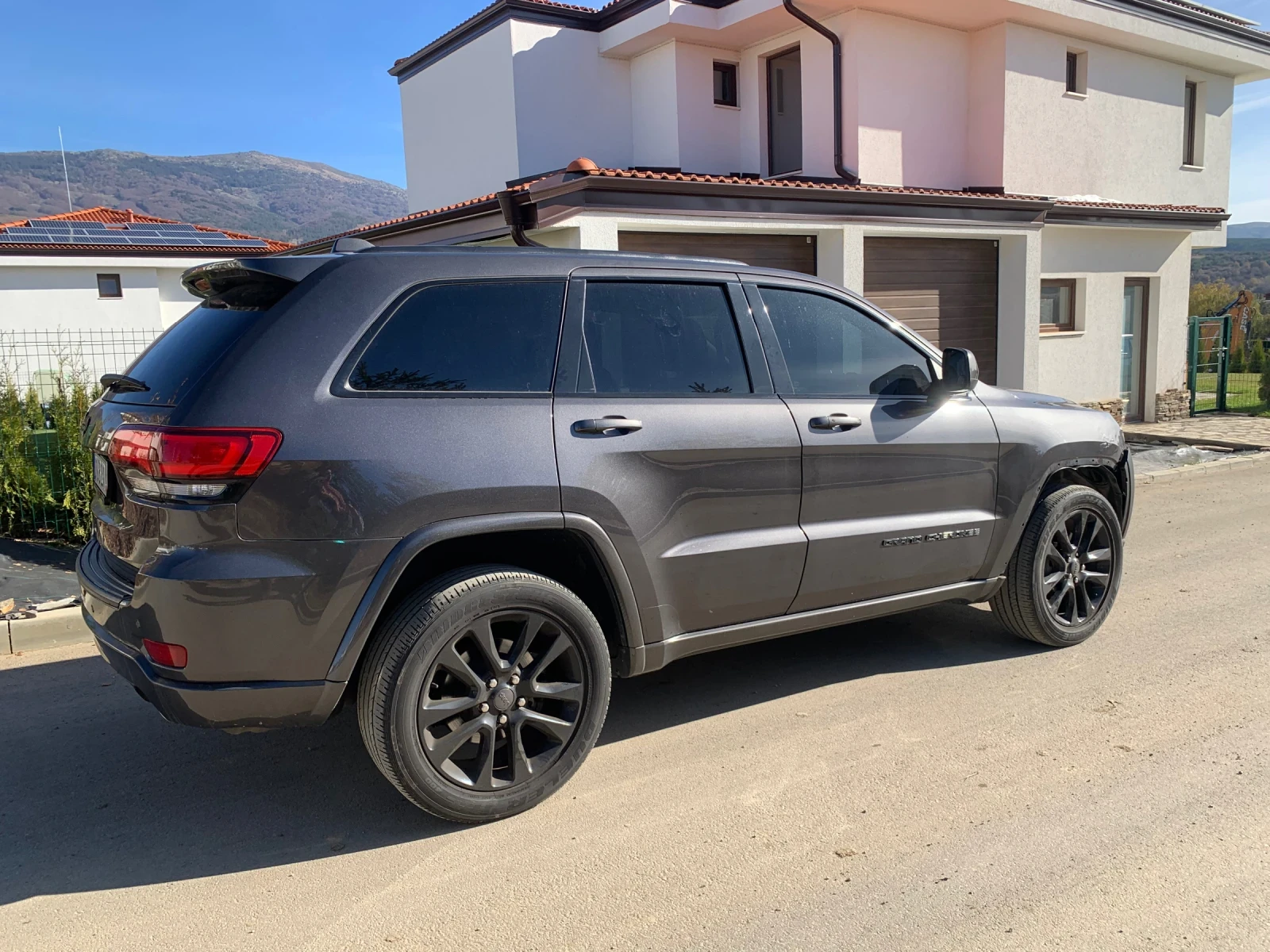 Jeep Grand cherokee ALTITUDE 4x4 - изображение 4