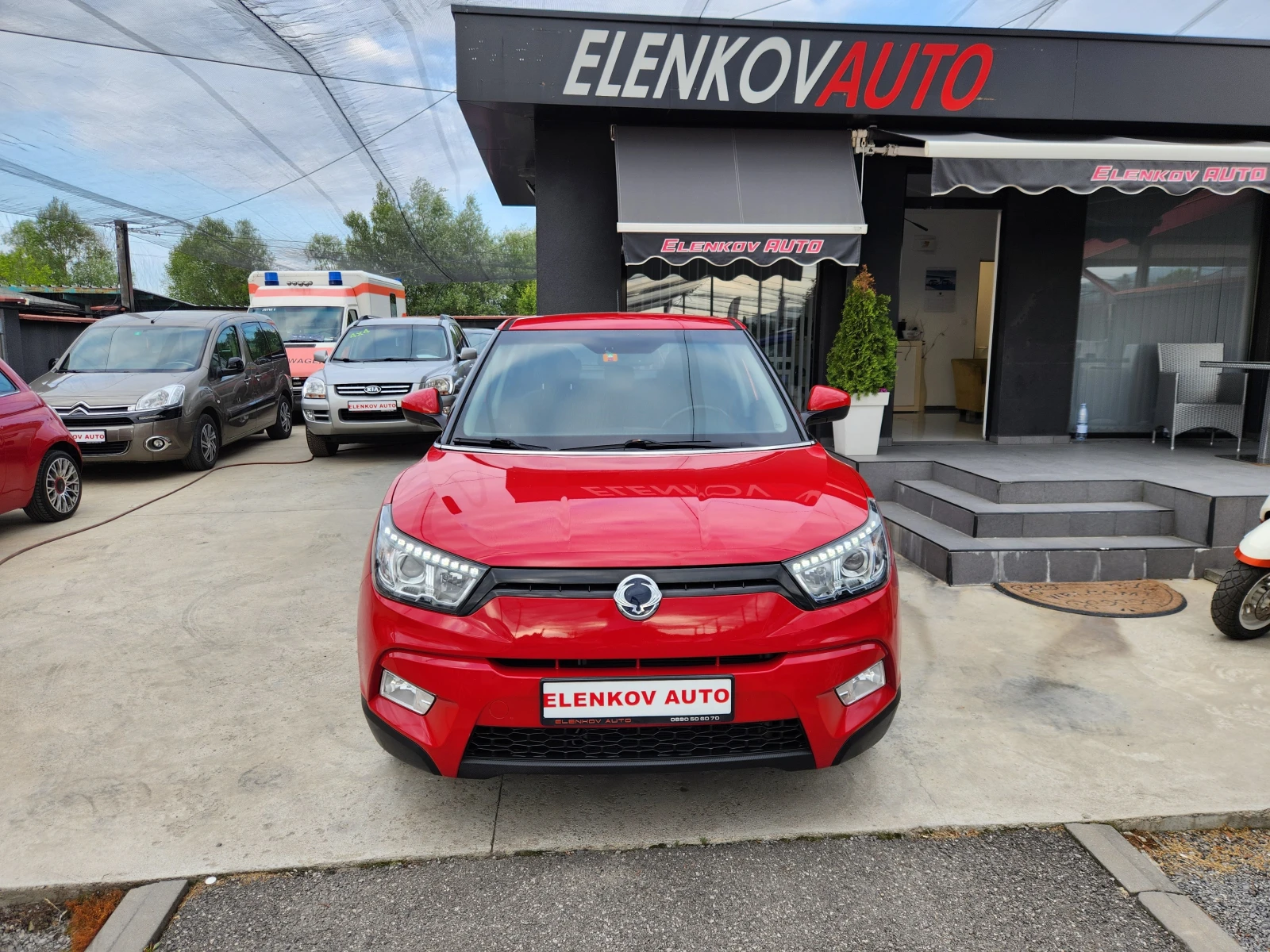 SsangYong Tivoli 1.6I-128к.с EURO 6b-НАВИГАЦИЯ-ШВЕЙЦАРИЯ - изображение 2
