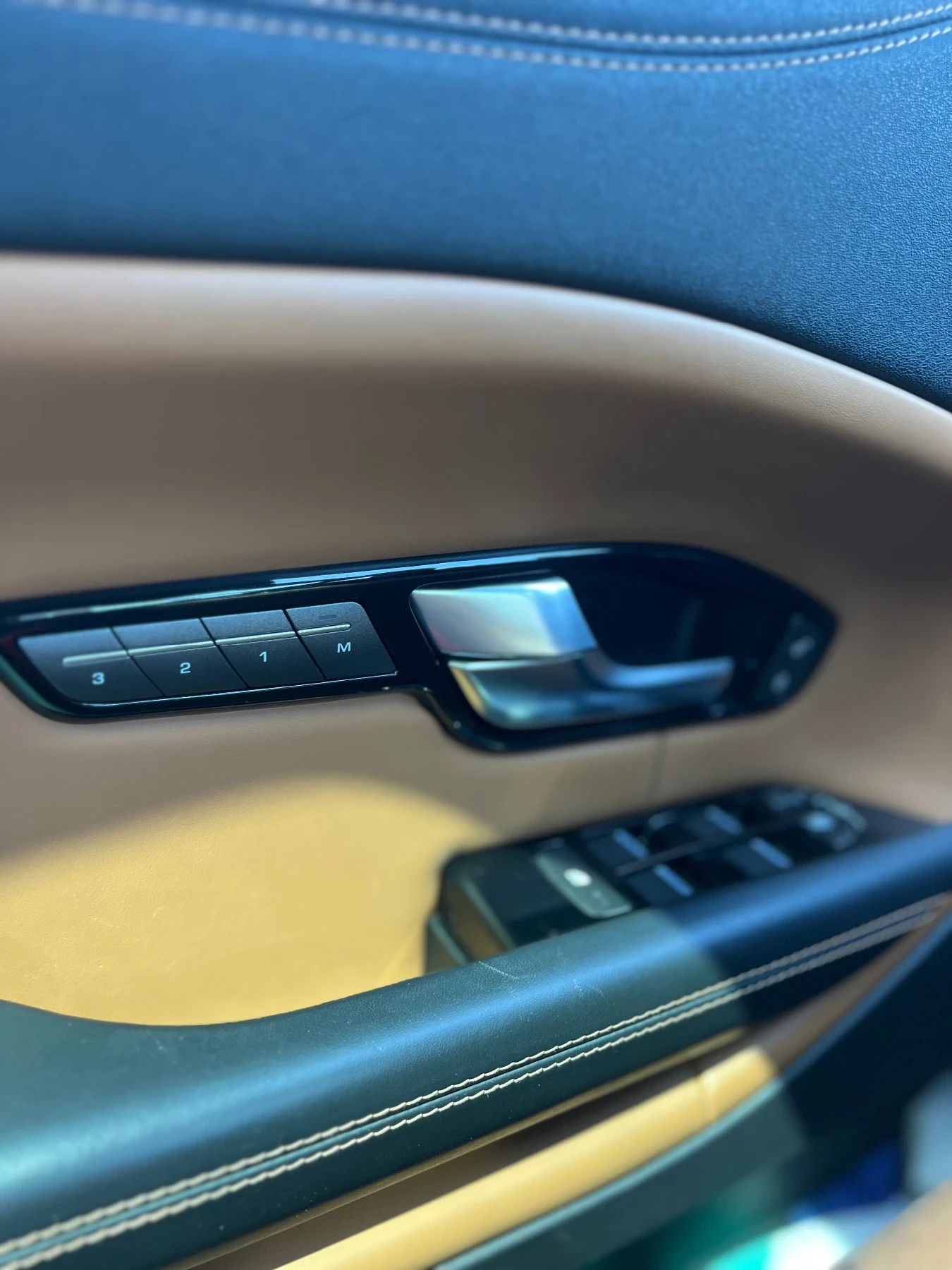 Land Rover Range Rover Evoque 180k.c. FACE TOP - изображение 8
