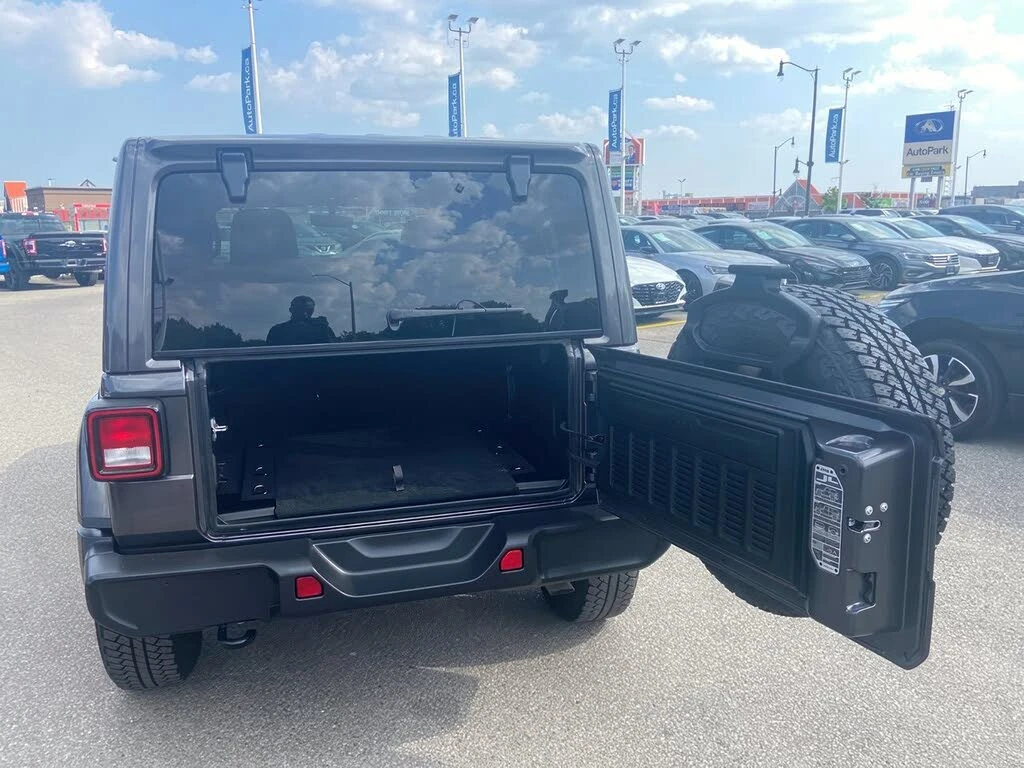 Jeep Wrangler Unlimited Sahara Altitude* АвтоКредит* (ЦЕНА ДО БГ - изображение 6