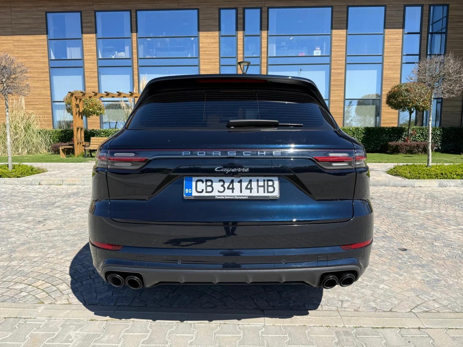 Porsche Cayenne 3.0 V6 E-Hybrid, снимка 6 - Автомобили и джипове - 54205176