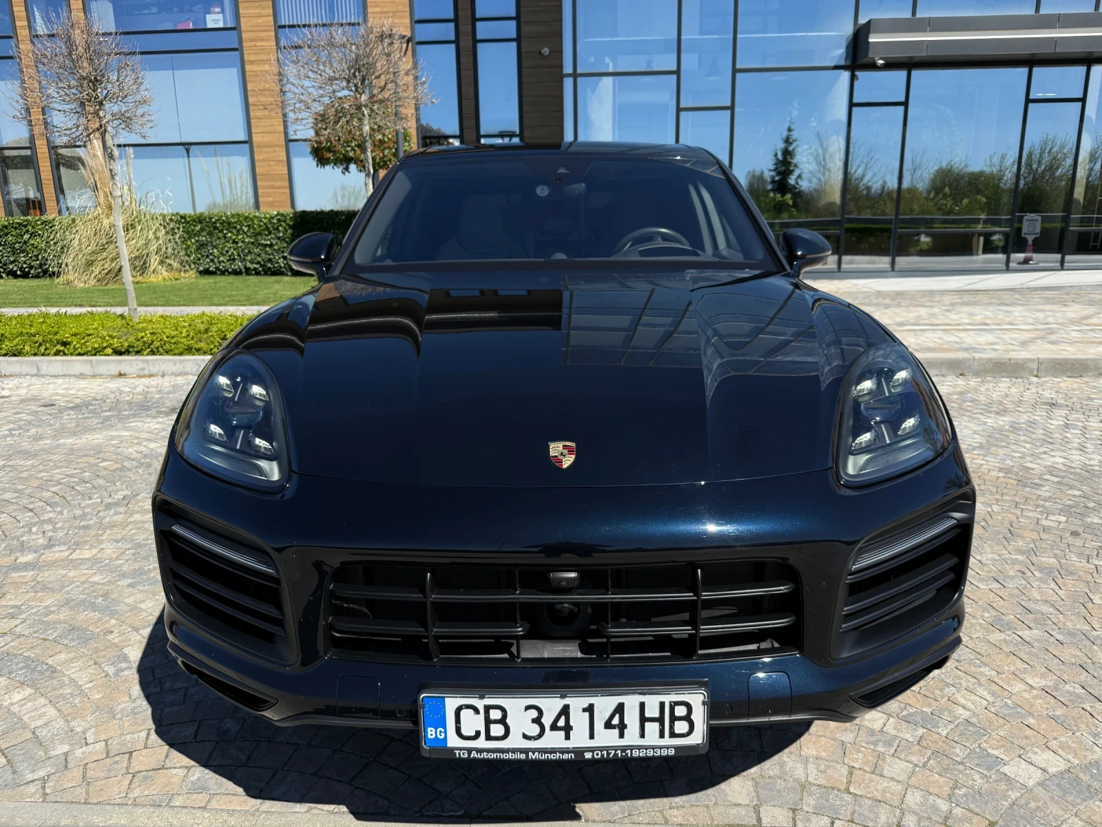Porsche Cayenne 3.0 V6 E-Hybrid, снимка 2 - Автомобили и джипове - 54205176