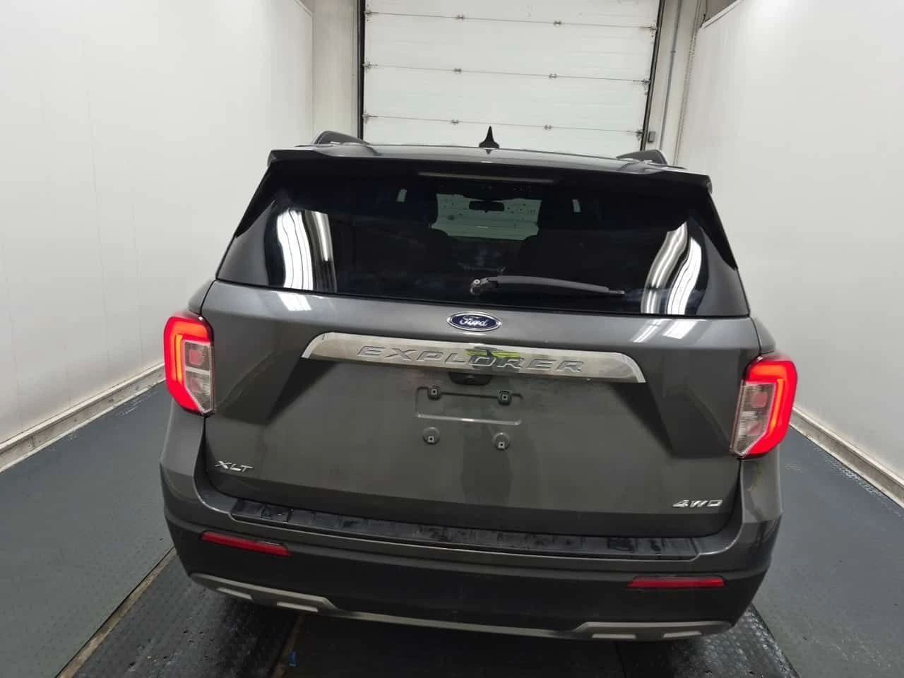 Ford Explorer * XLT * АВТОКРЕДИТ БЕЗ ПЪРВОНАЧАЛНА ВНОСКА * , снимка 5 - Автомобили и джипове - 54605585