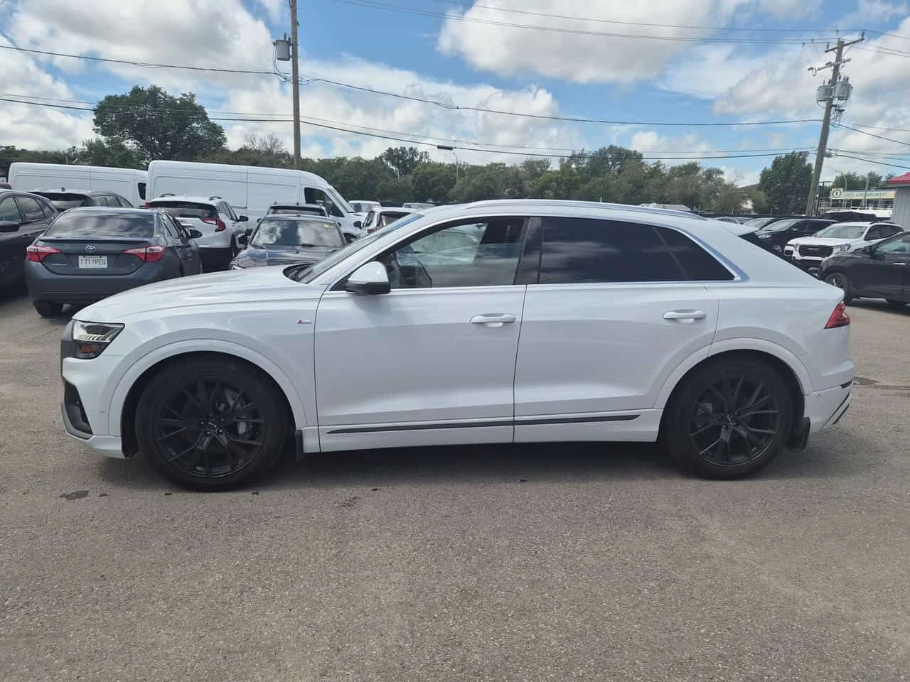 Audi Q8 Technik | CARFAX | ���������� ��� ������������  | Mobile.bg � ����������� 3