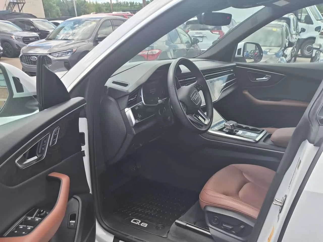 Audi Q8 Technik | CARFAX | ���������� ��� ������������  | Mobile.bg � ����������� 7