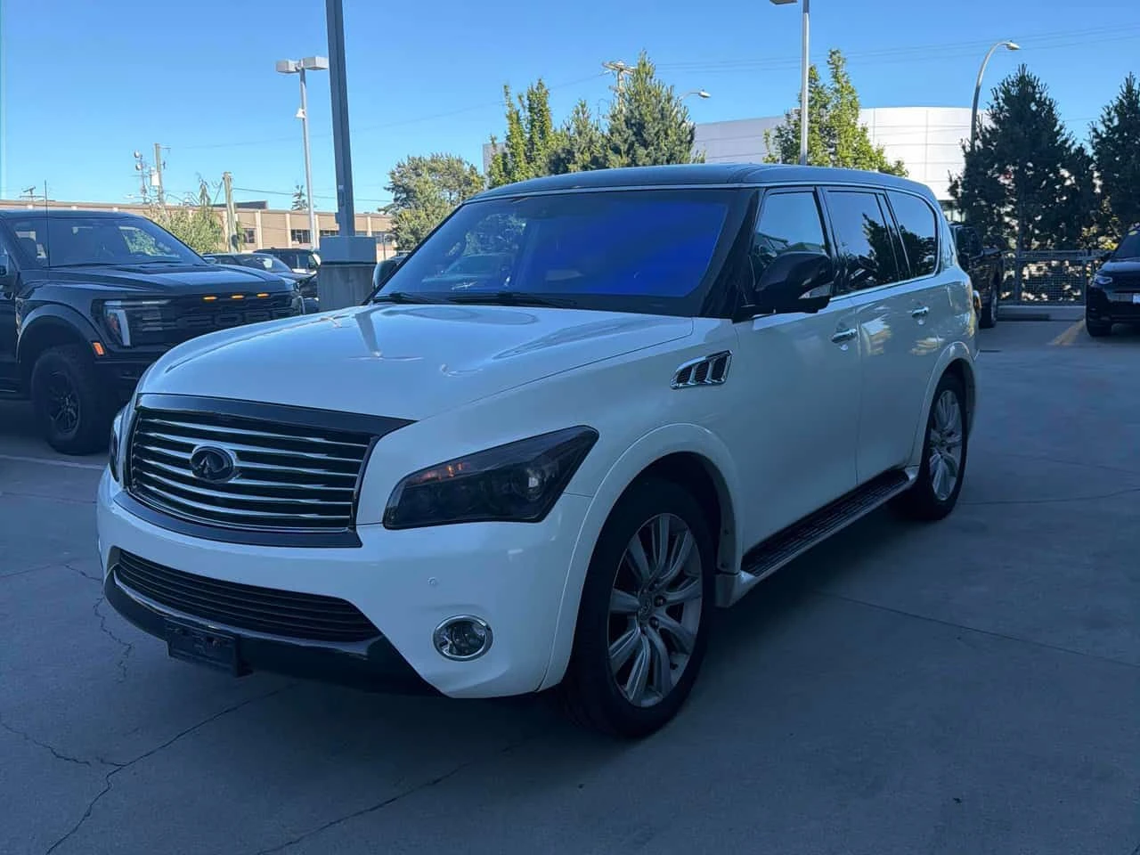Infiniti QX56 * 7 passenger * АВТОКРЕДИТ БЕЗ ПЪРВОНАЧАЛНА ВНОСКА