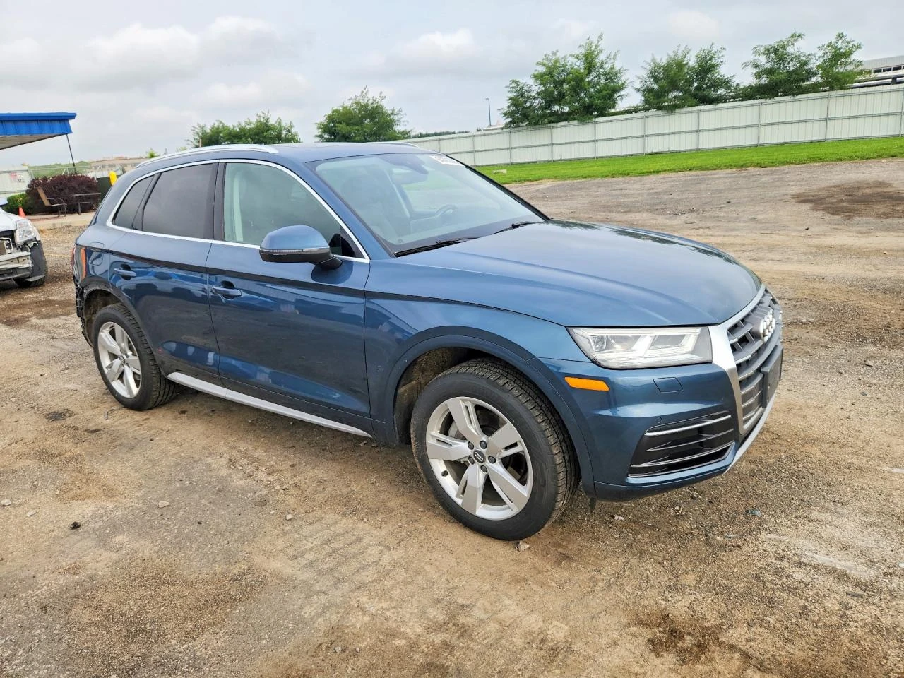 Audi Q5 2.0l Premium Plus, снимка 4 - Автомобили и джипове - 55802914