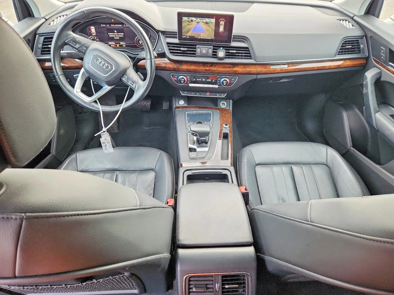 Audi Q5 2.0l Premium Plus, снимка 8 - Автомобили и джипове - 55802914