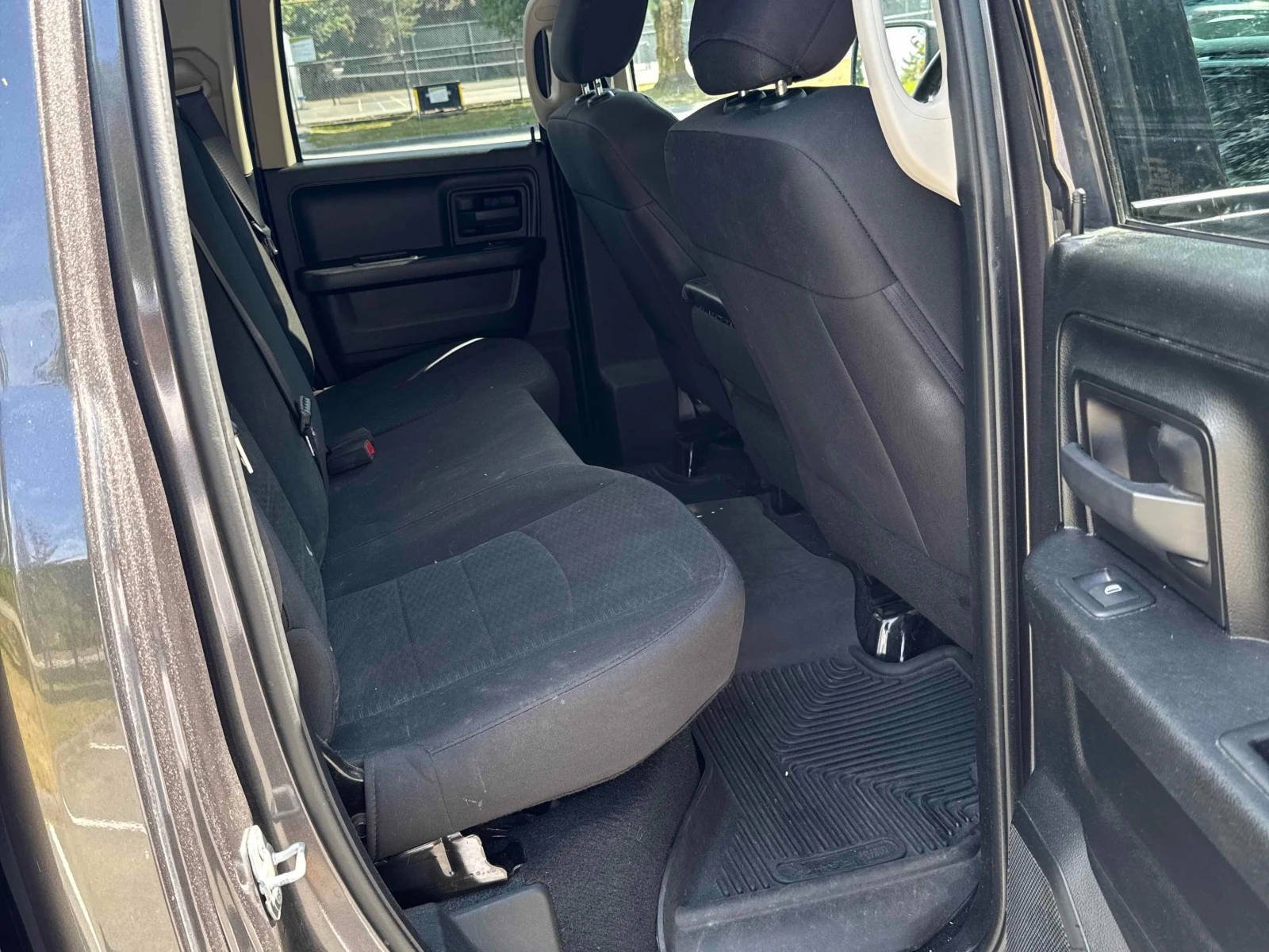 Dodge RAM 1500 * Express * CARFAX * БЕЗ ПЪРВОНАЧАЛНА ВНОСКА, снимка 11 - Автомобили и джипове - 55912643