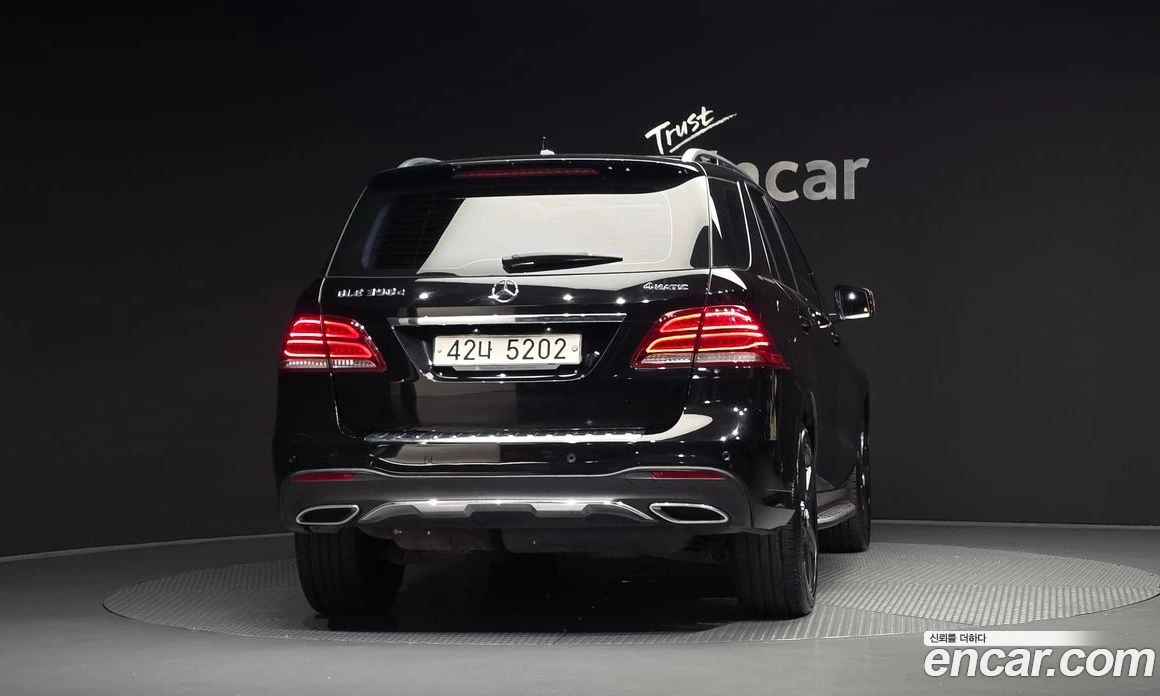 Mercedes-Benz GLE GLE350 d 4MATIC, снимка 3 - Автомобили и джипове - 56117484