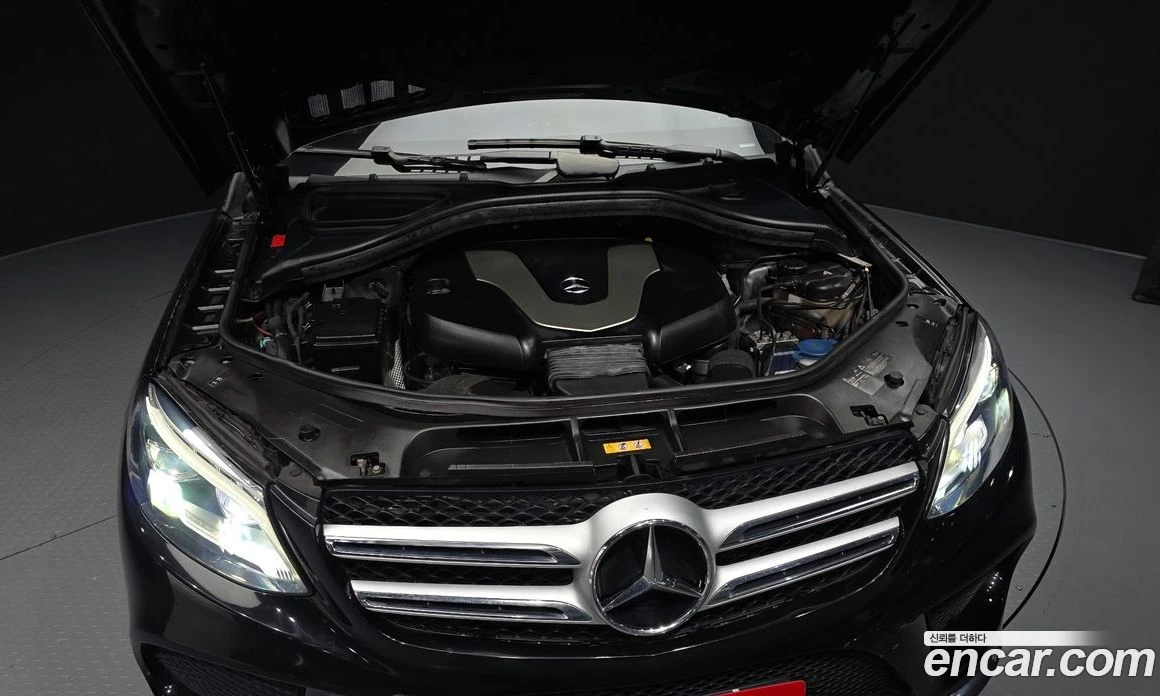 Mercedes-Benz GLE GLE350 d 4MATIC, снимка 5 - Автомобили и джипове - 56117484