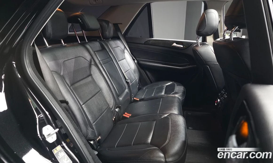 Mercedes-Benz GLE GLE350 d 4MATIC, снимка 16 - Автомобили и джипове - 56117484