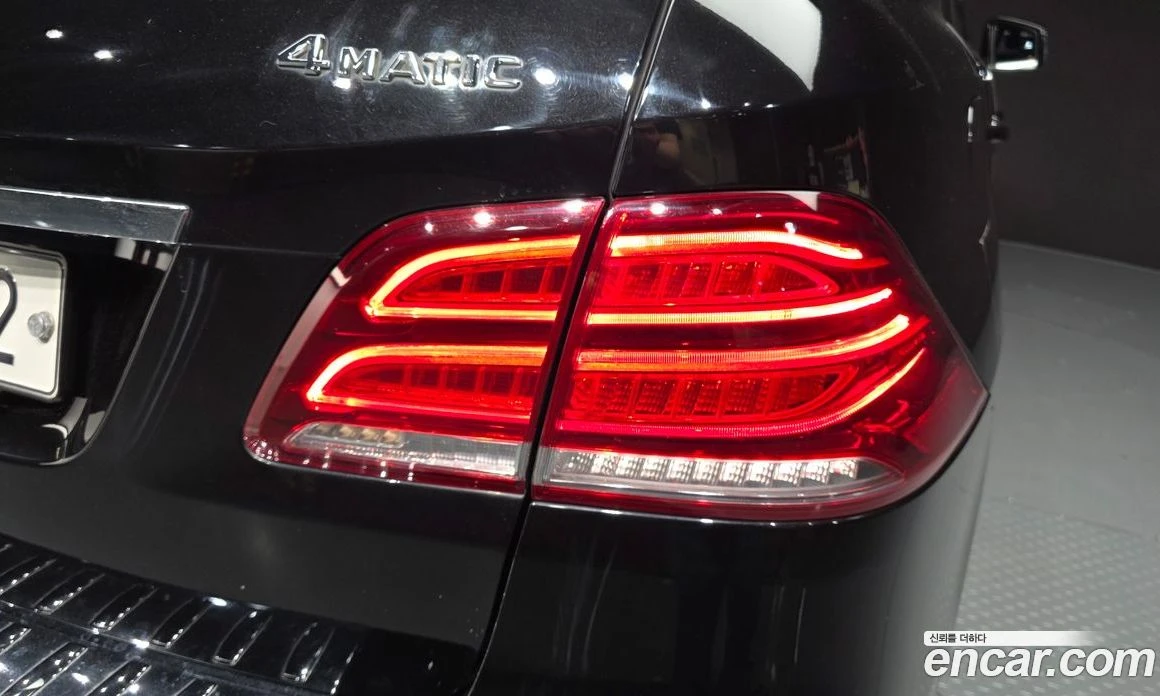 Mercedes-Benz GLE GLE350 d 4MATIC, снимка 8 - Автомобили и джипове - 56117484