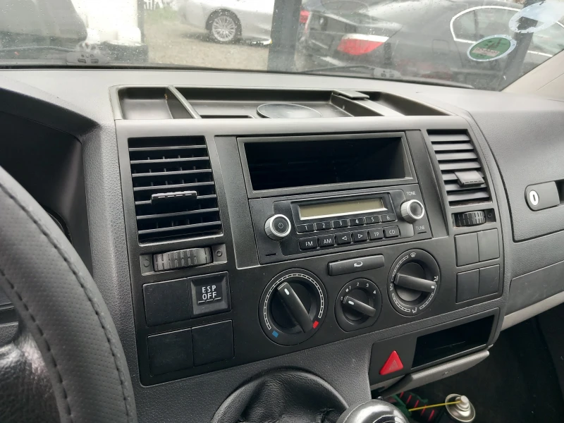 VW Transporter 1.9 TDI, снимка 11 - Бусове и автобуси - 48033818